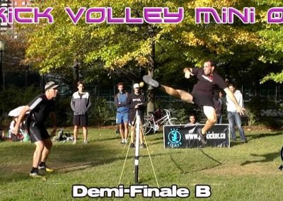 Image used in the semi-finals B video intro for Kick Volley Mini 01 - A mininet tournament organized by Pro Kicker and Yves Archambault - July 15th 2012 in Montreal - Park Lafontaine